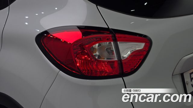 Renault Korea QM3 RE Signature 2017 — фото 23