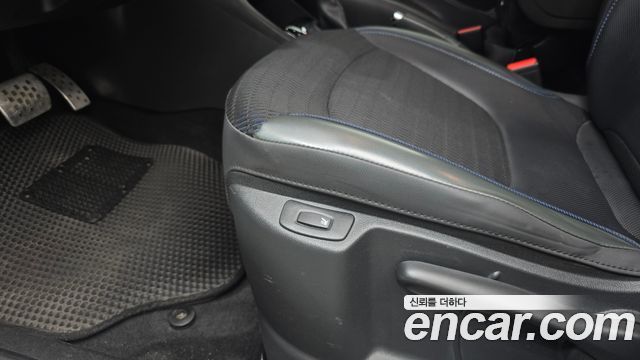 Renault Korea QM3 RE Signature 2017 — фото 27