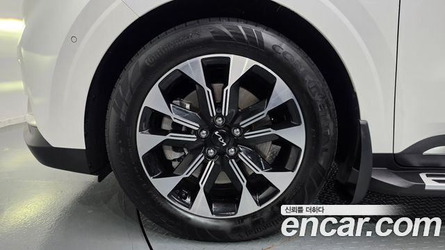 Kia Carnival (IV) Gasoline 9-Seater Signature 2023 — фото 5