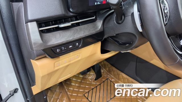 Kia Carnival (IV) Gasoline 9-Seater Signature 2023 — фото 18