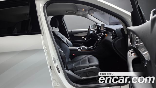 Mercedes-Benz GLC-Class (X253) GLC350e 4MATIC 2018 — фото 32