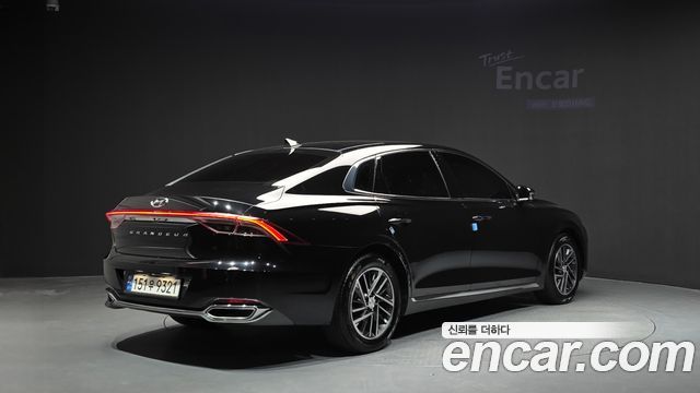 Hyundai Grandeur (IG) 2.5 Premium 2023 — фото 2