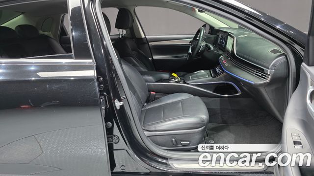Hyundai Grandeur (IG) 2.5 Premium 2023 — фото 11