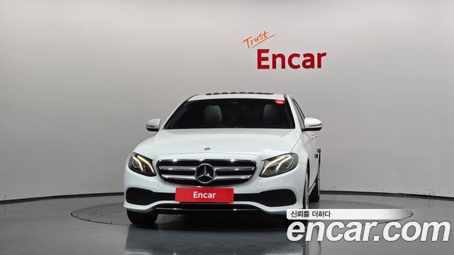 Mercedes-Benz E-Class (W213) E200 Avantgarde 2018 — фото 3