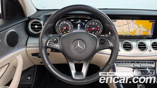 Mercedes-Benz E-Class (W213) E200 Avantgarde 2018 — фото 13