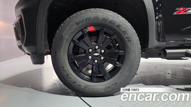 Chevrolet Real New Colorado 3.6 Z71-X Midnight 4WD 2021 — фото 5