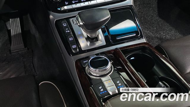 Genesis EQ900 3.3 T-GDI AWD Premiun Luxury 2018 — фото 9