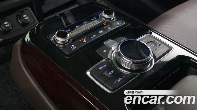 Genesis EQ900 3.3 T-GDI AWD Premiun Luxury 2018 — фото 19