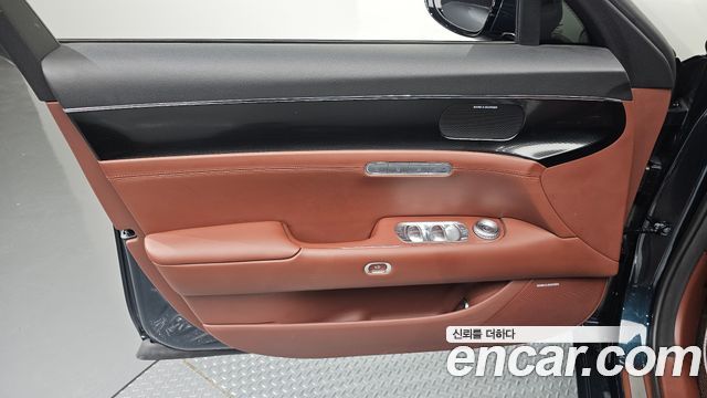 Genesis G90 (RS4) Gasoline 3.5 Turbo AWD 2023 — фото 24