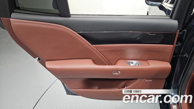 Genesis G90 (RS4) Gasoline 3.5 Turbo AWD 2023 — фото 25