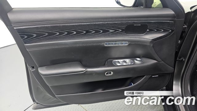 Genesis G90 (RS4) Gasoline 3.5 Turbo e-S/C AWD 2023 — фото 24