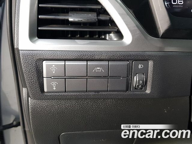 KG Mobility (SsangYong) Beautiful Korando Gasoline 1.5 2WD C5 Plus 2021 — фото 15