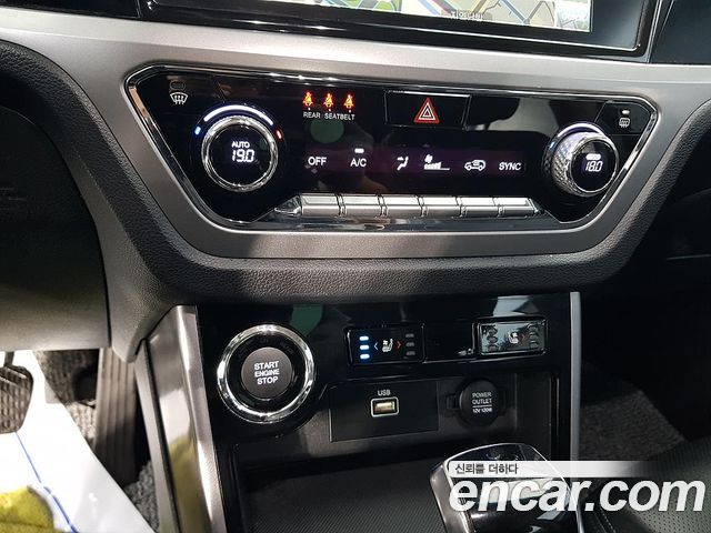 KG Mobility (SsangYong) Beautiful Korando Gasoline 1.5 2WD C5 Plus 2021 — фото 16