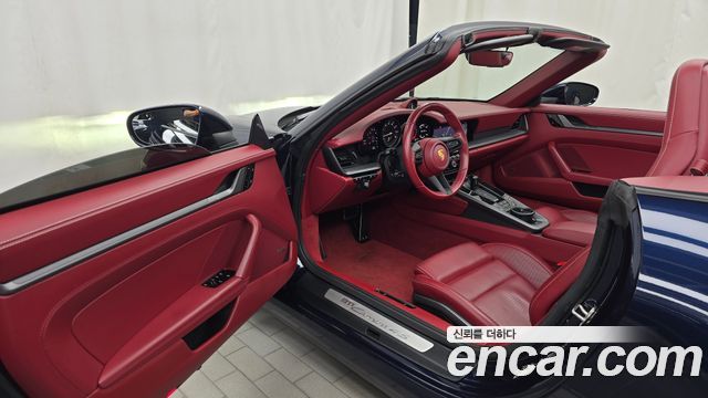 Porsche 911 (992) Carrera 4S Cabriolet 2021 — фото 10