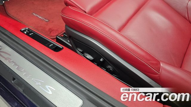 Porsche 911 (992) Carrera 4S Cabriolet 2021 — фото 37