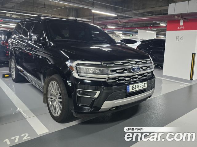 Ford Expedition Platinum 4WD 8Seater