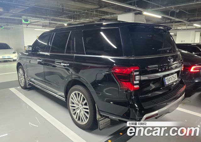 Ford Expedition Platinum 4WD 8Seater 2023 — фото 4