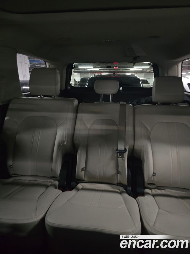Ford Expedition Platinum 4WD 8Seater 2023 — фото 16