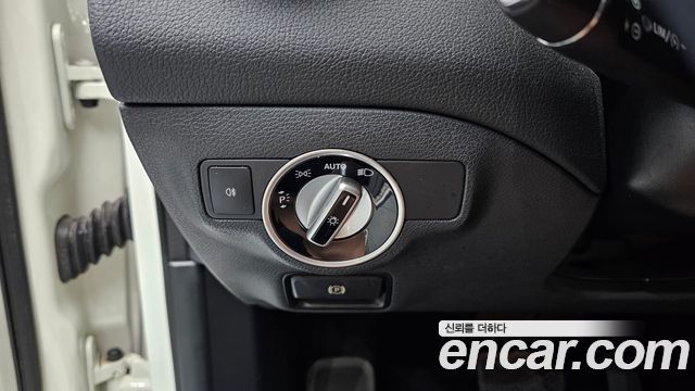 Mercedes-Benz GLA-Class (X156) GLA200 CDI 4MATIC 2015 — фото 17