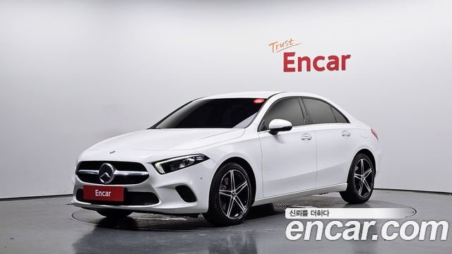 Mercedes-Benz A-Class (W177) A250 4MATIC Sedan