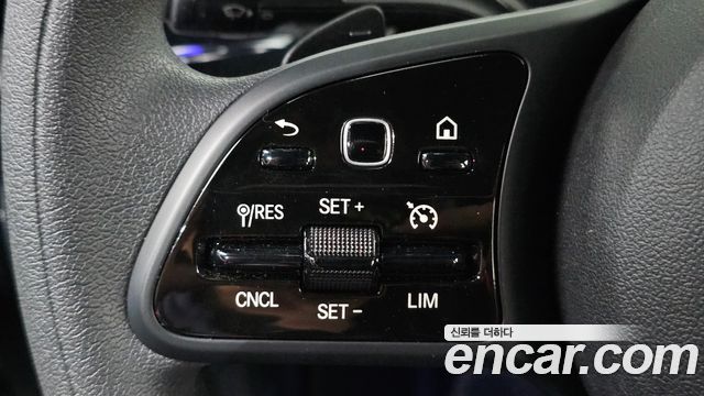 Mercedes-Benz A-Class (W177) A250 4MATIC Sedan 2020 — фото 17
