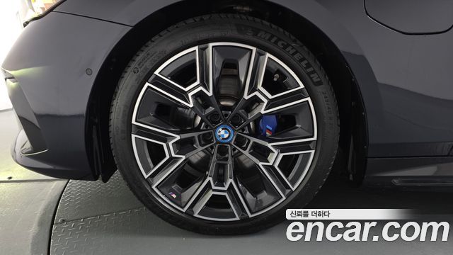BMW 5 Series (G60) 530e M Sport 2025 — фото 5