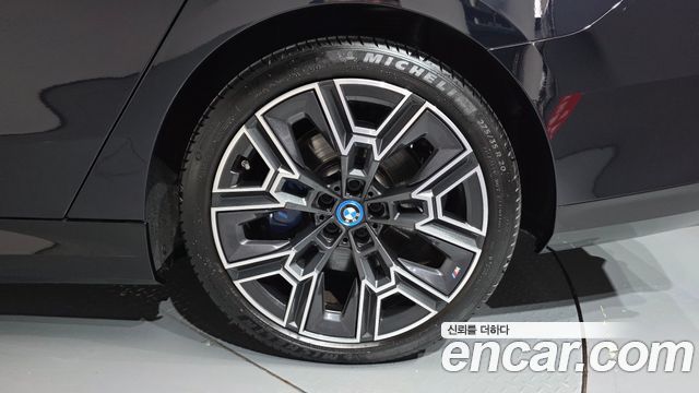 BMW 5 Series (G60) 530e M Sport 2025 — фото 21