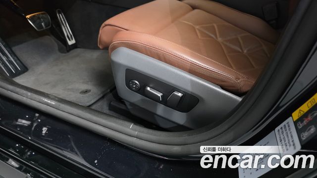 BMW 5 Series (G60) 530e M Sport 2025 — фото 35