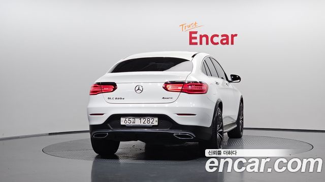 Mercedes-Benz GLC-Class (X253) GLC220 d 4MATIC Premium Coupe 2018 — фото 4