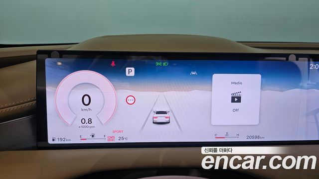Genesis G80 (RG3) Gasoline 2.5 Turbo AWD 2025 — фото 8