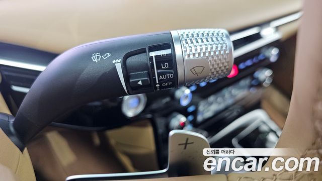 Genesis G80 (RG3) Gasoline 2.5 Turbo AWD 2025 — фото 27