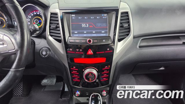KG Mobility (SsangYong) Tivoli LX 2WD DLX 2015 — фото 17