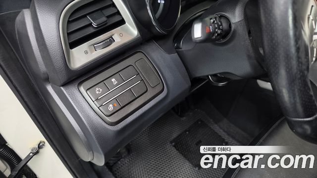 KG Mobility (SsangYong) Tivoli LX 2WD DLX 2015 — фото 23