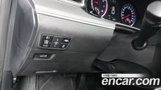 Kia K5 (III) 2.0 Trendy 2023 — фото 18
