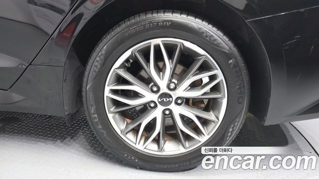 Kia K5 (III) 2.0 Trendy 2023 — фото 21