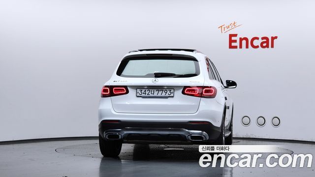Mercedes-Benz GLC-Class (X253) GLC300 4MATIC 2020 — фото 4