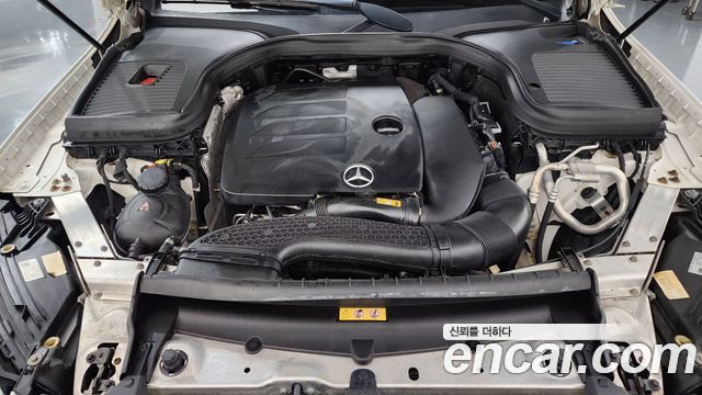 Mercedes-Benz GLC-Class (X253) GLC300 4MATIC 2020 — фото 6