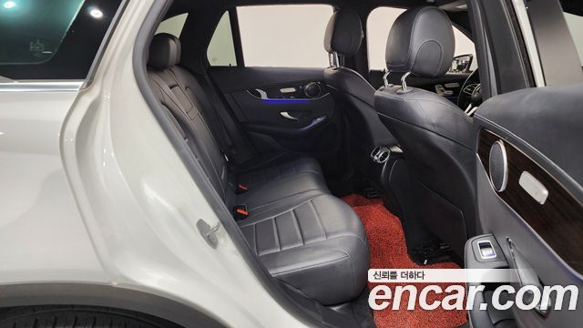 Mercedes-Benz GLC-Class (X253) GLC300 4MATIC 2020 — фото 11