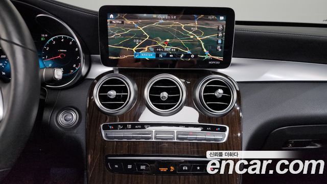 Mercedes-Benz GLC-Class (X253) GLC300 4MATIC 2020 — фото 13