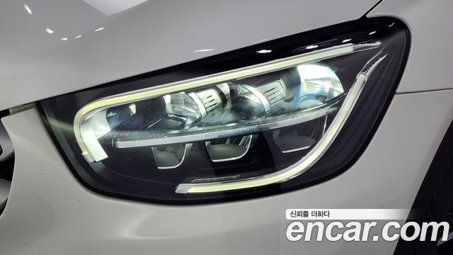 Mercedes-Benz GLC-Class (X253) GLC300 4MATIC 2020 — фото 22