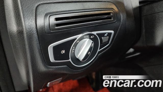 Mercedes-Benz GLC-Class (X253) GLC300 4MATIC 2020 — фото 27