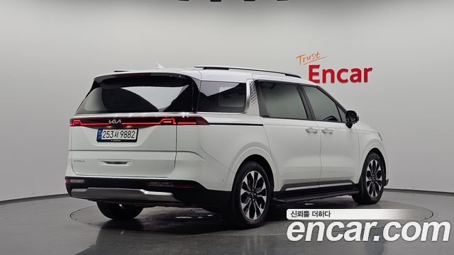 Kia Carnival (IV) Gasoline 9-Seater Signature 2023 — фото 2