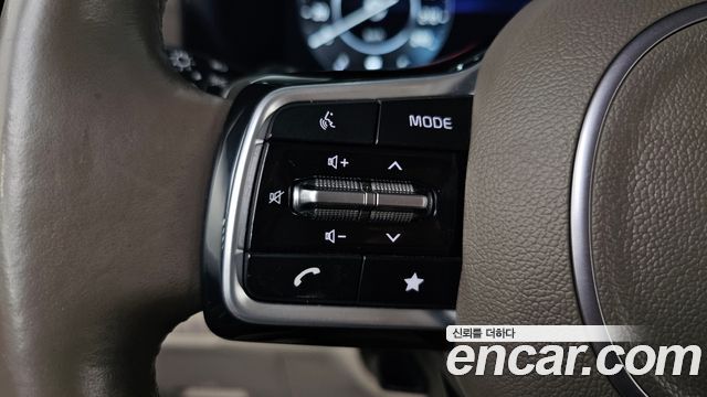 Kia Carnival (IV) Gasoline 9-Seater Signature 2023 — фото 29