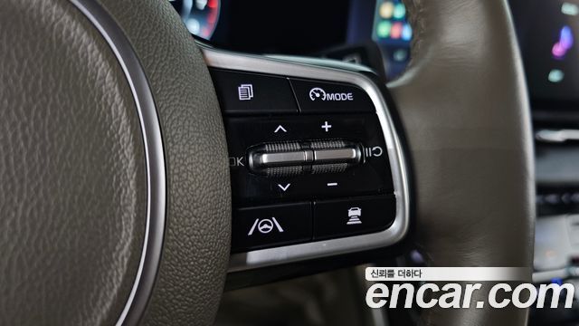 Kia Carnival (IV) Gasoline 9-Seater Signature 2023 — фото 31