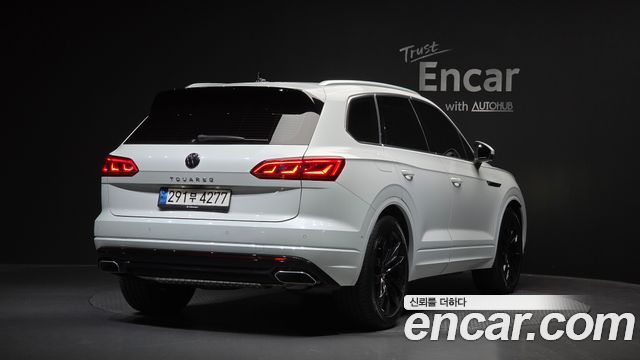 Volkswagen Touareg (III) 3.0 TDI R-Line 2023 — фото 2
