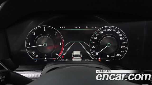 Volkswagen Touareg (III) 3.0 TDI R-Line 2023 — фото 8