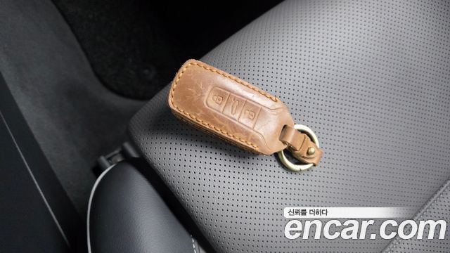 Volkswagen Touareg (III) 3.0 TDI R-Line 2023 — фото 16