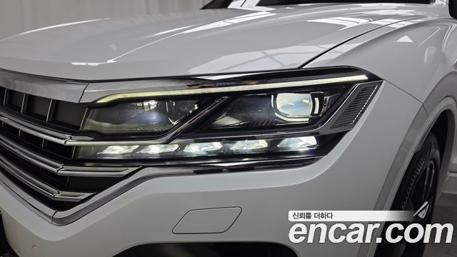 Volkswagen Touareg (III) 3.0 TDI R-Line 2023 — фото 22