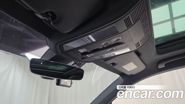 Volkswagen Touareg (III) 3.0 TDI R-Line 2023 — фото 27