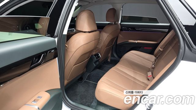 Hyundai Grandeur (GN7) 2,5 Gasoline 2WD Honors 2026 — фото 11